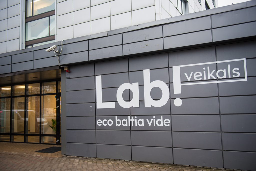 Atklāts unikāls veikals, kur lietotas elektroiekārtas varēs iegādāties par 30–50 % lētāk