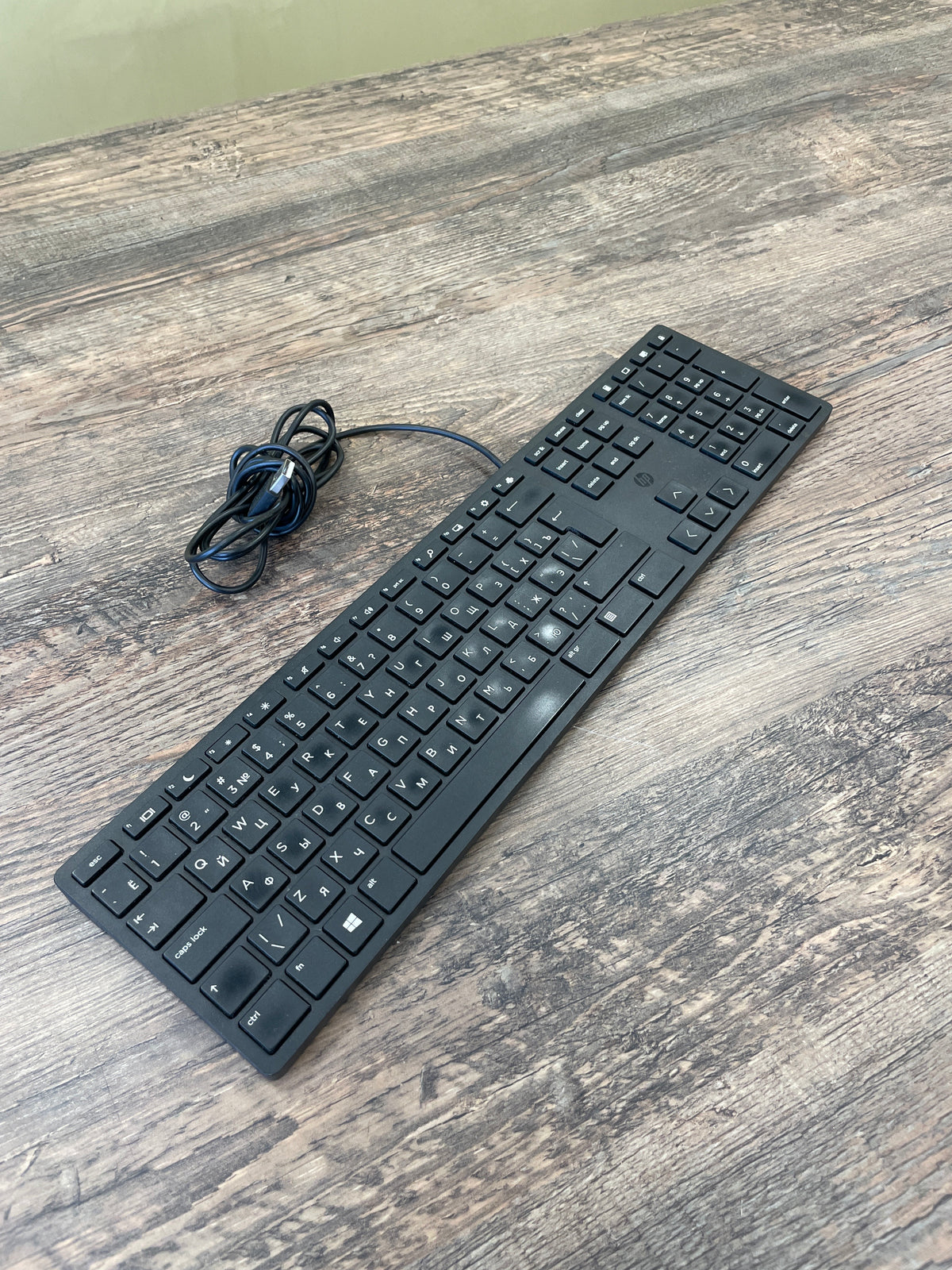 Tastatūra ar vadu