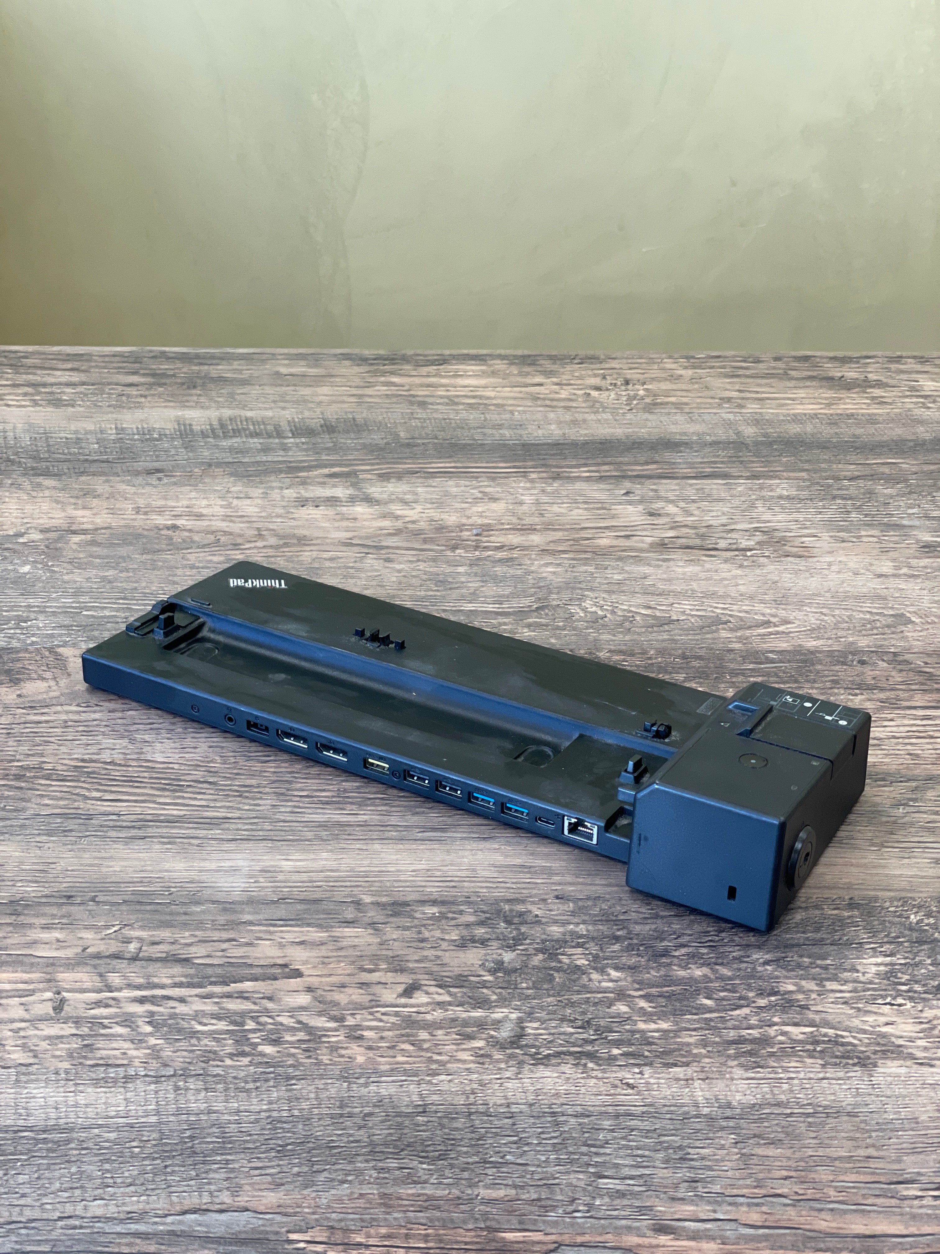 Dokstacija Thinkpad Basic