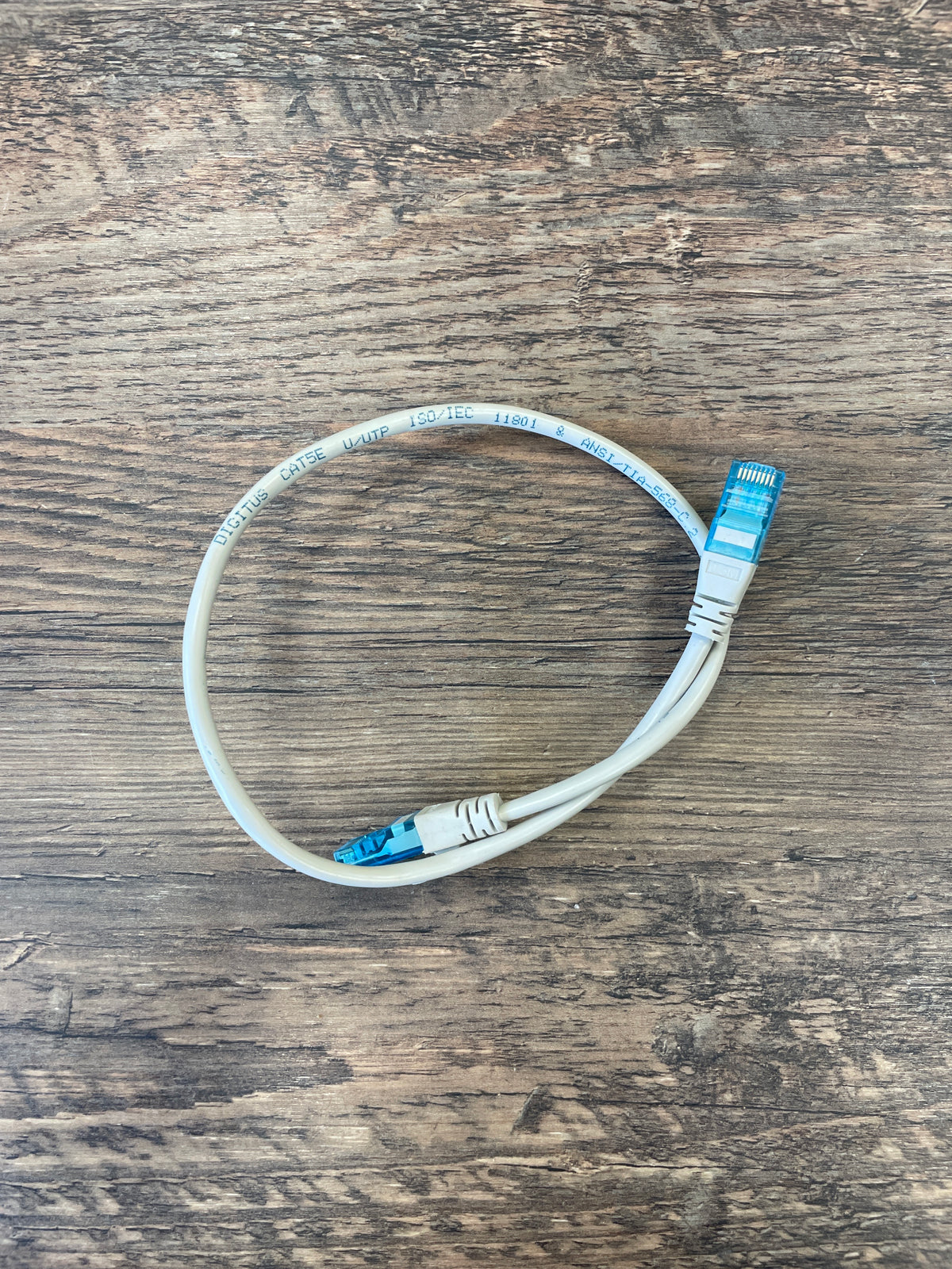 Ethernet kabelis (RJ25)