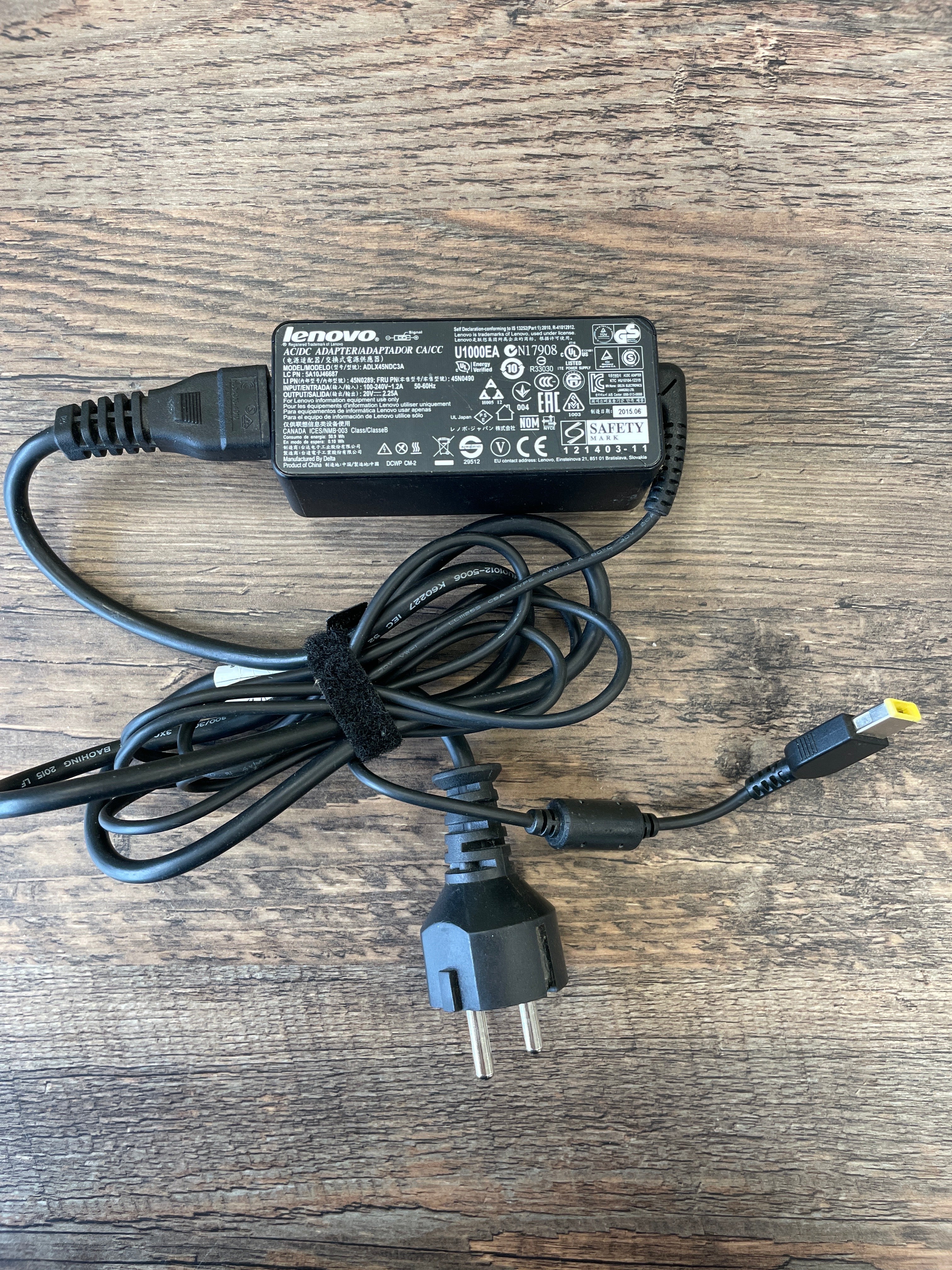 Portatīvā datora lādētājs 45W Lenovo