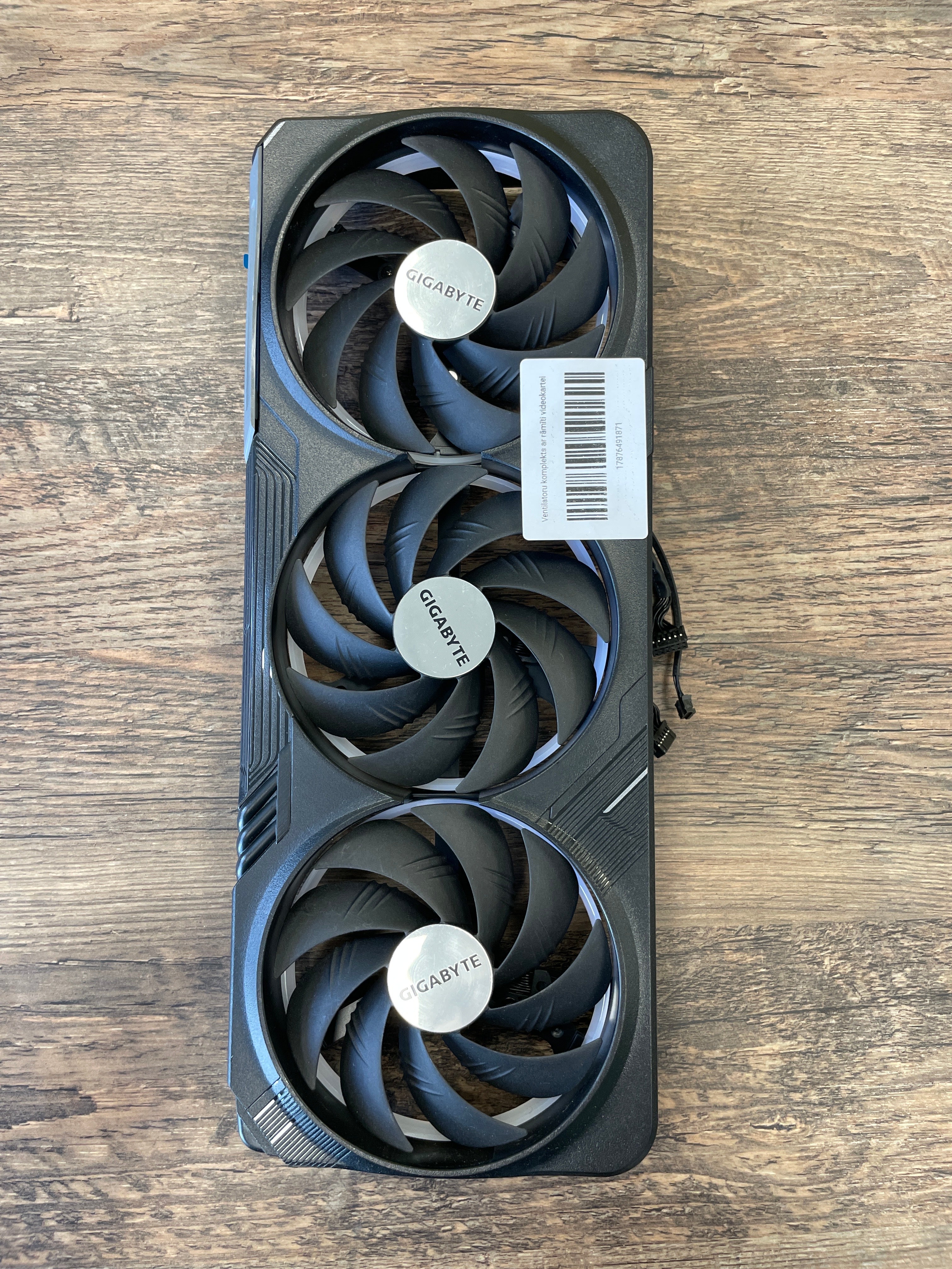 Ventilatoru komplekts ar rāmīti videokartei