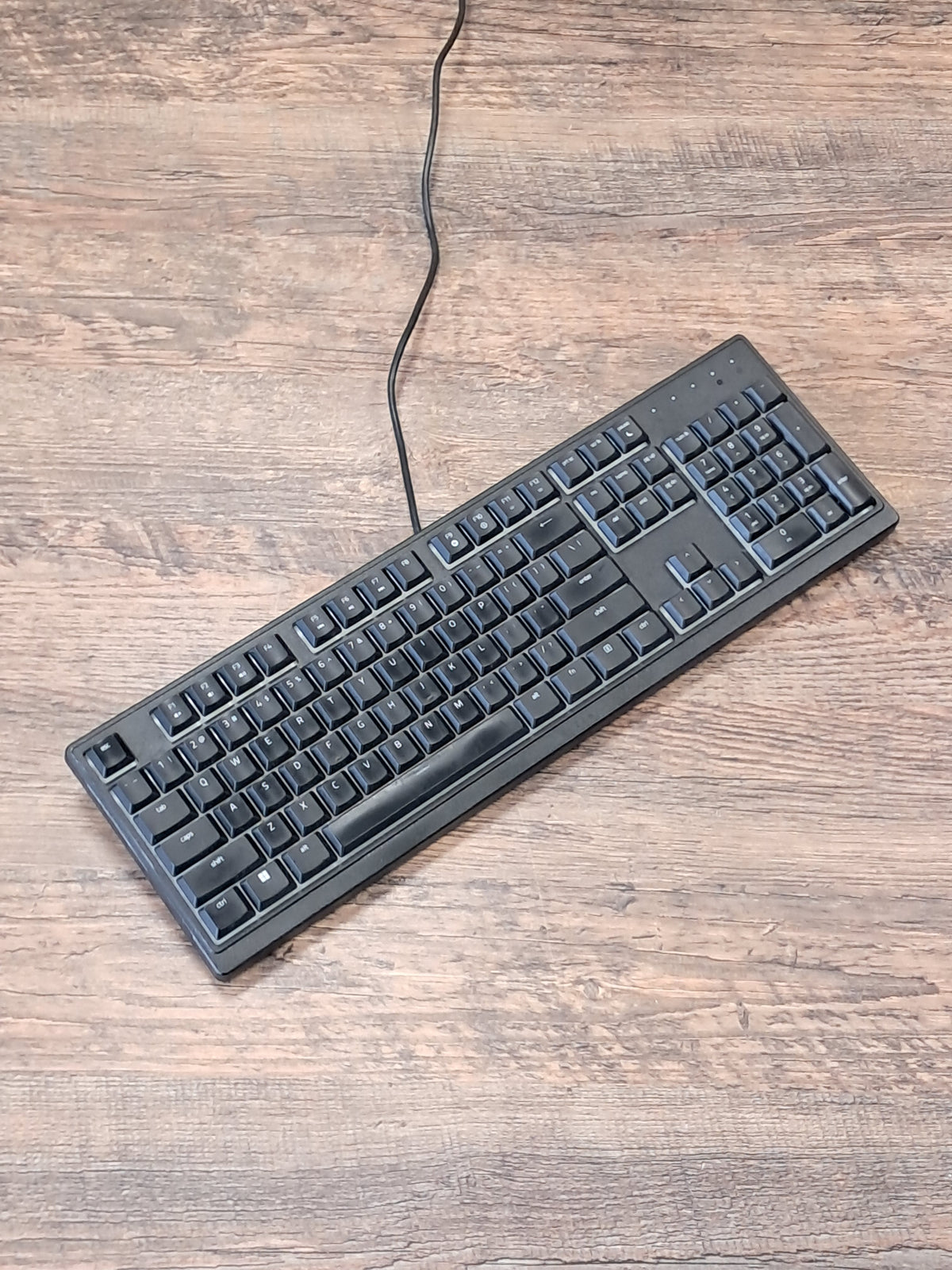 Spēļu RGB tastatūra ar vadu Razer