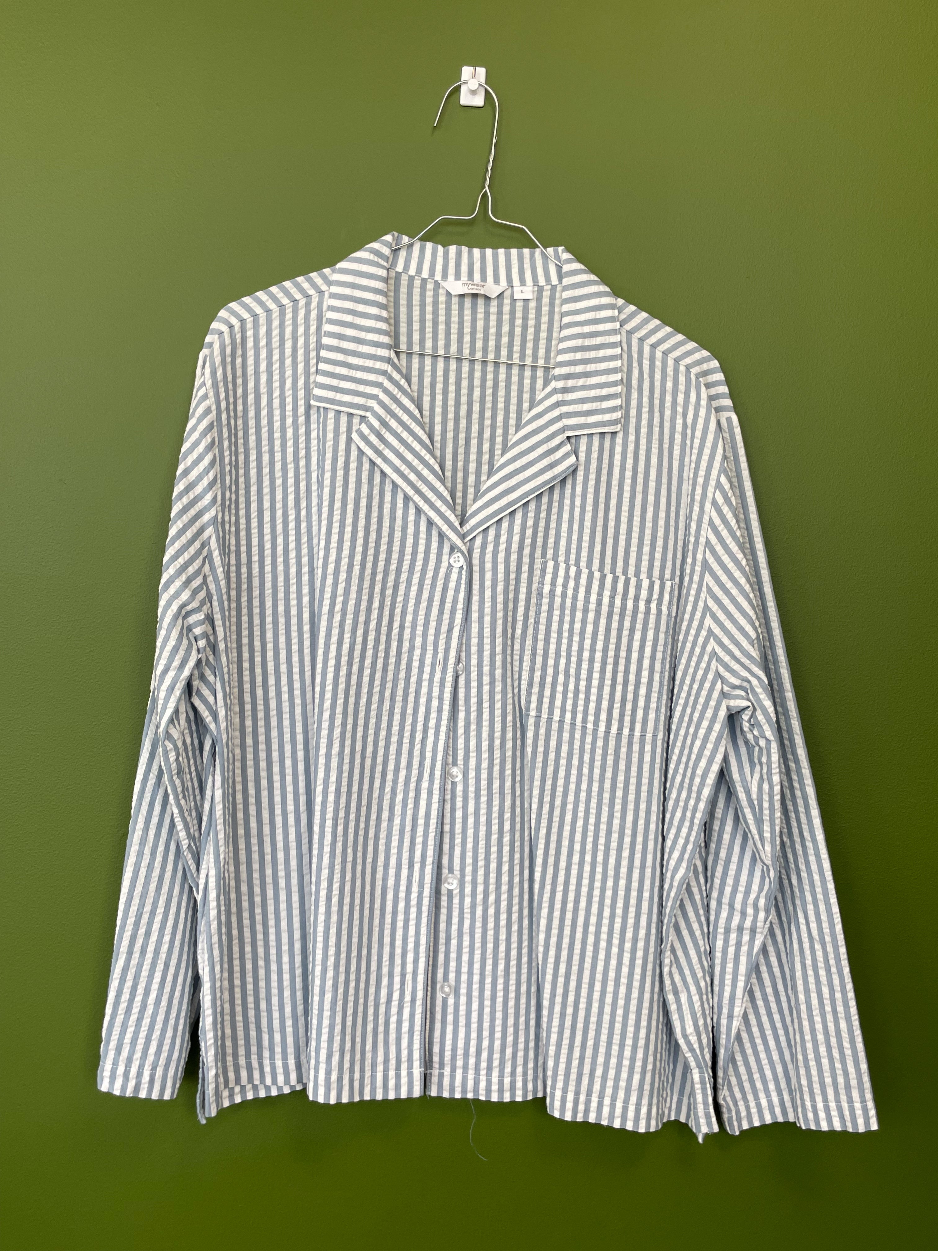Krekls ar garām rokām, gaiši zila un balta krāsa / L izmērs / mywear WOMAN