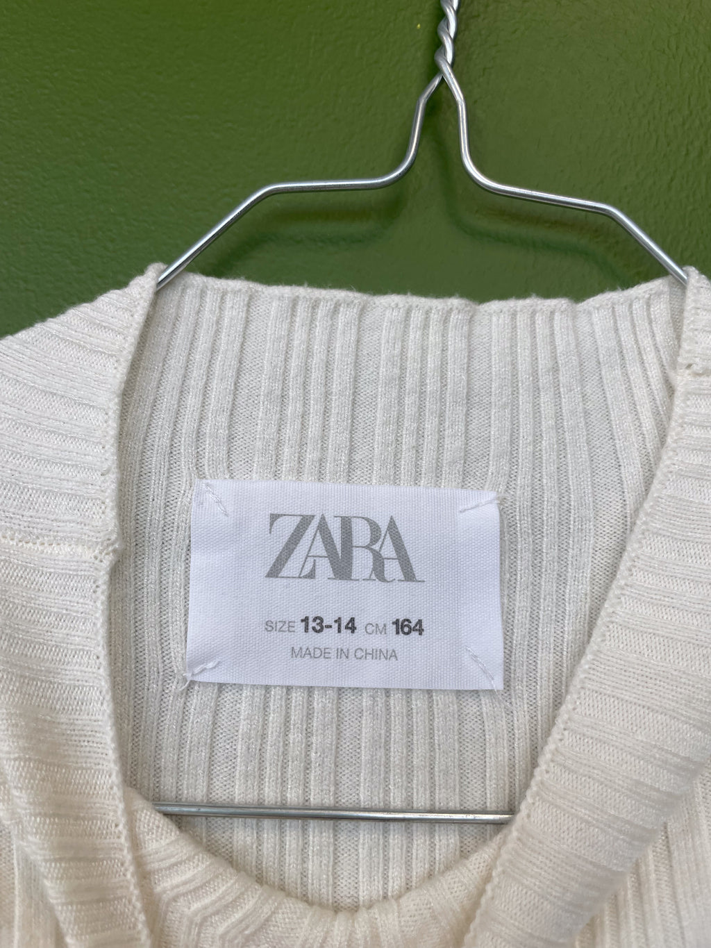 Apspīlēts balts krekls ar garām rokām, īsais griezums / S/M izmērs / ZARA