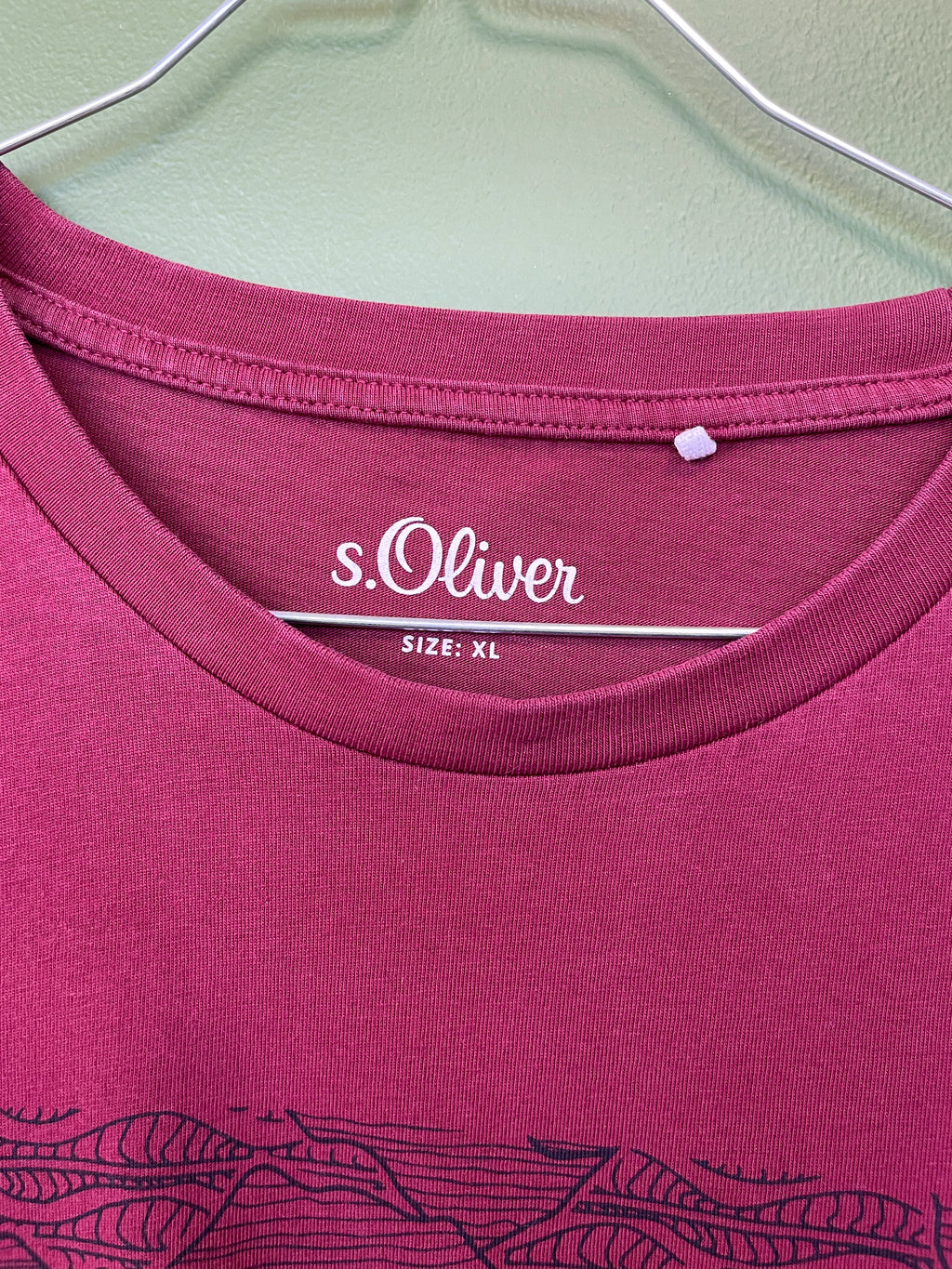 Tumši sarkans T-krekls / S.Oliver / XL izmērs