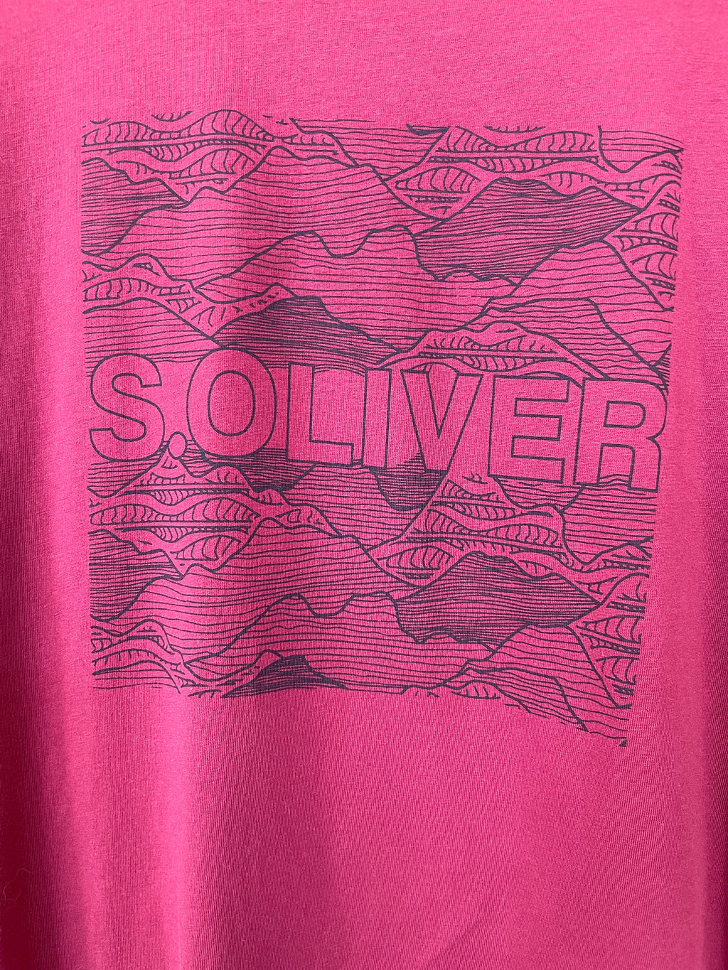 Tumši sarkans T-krekls / S.Oliver / XL izmērs