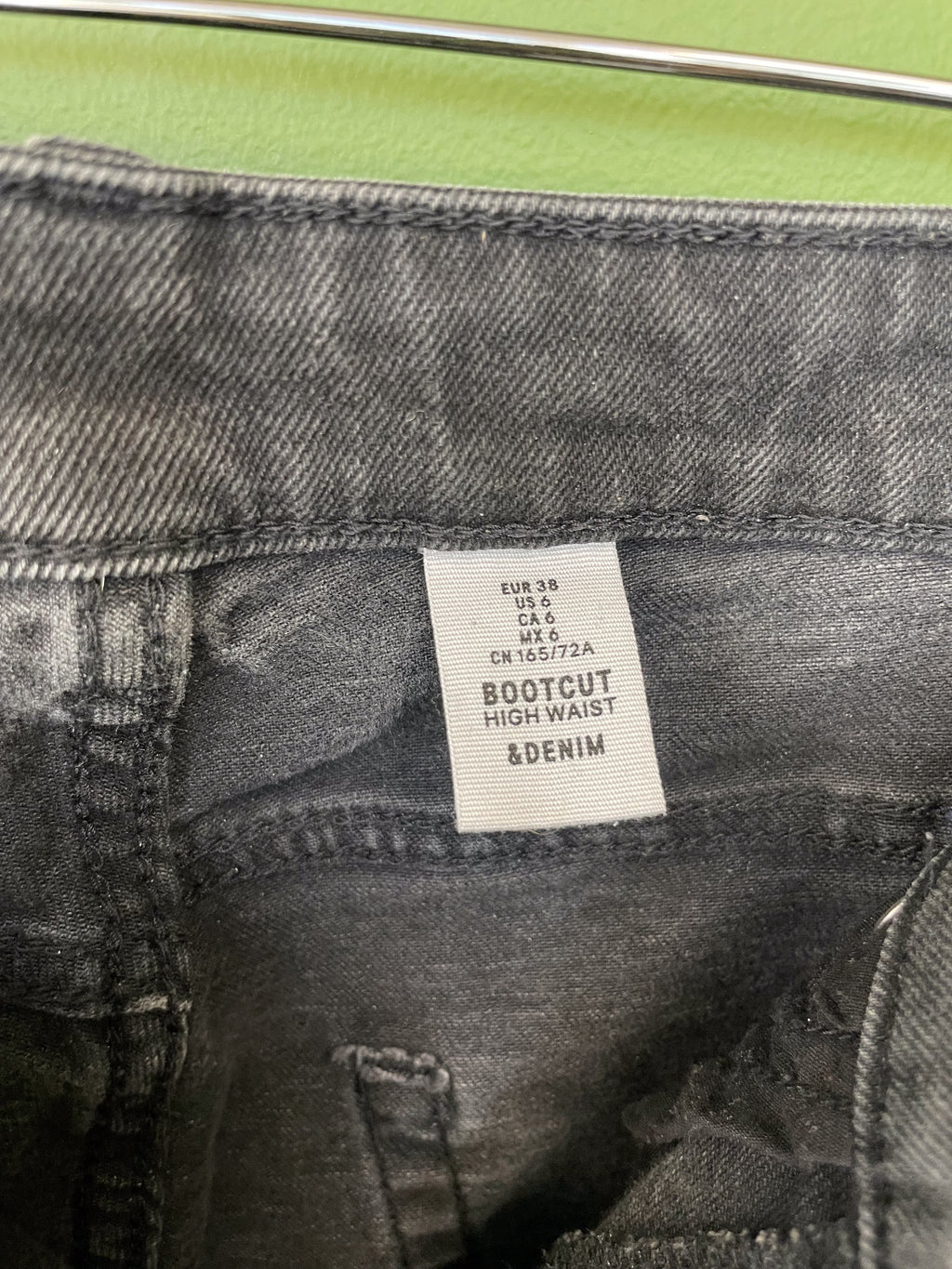 Melnas džinsa bikses, BOOTCUT / 38 izmērs / M