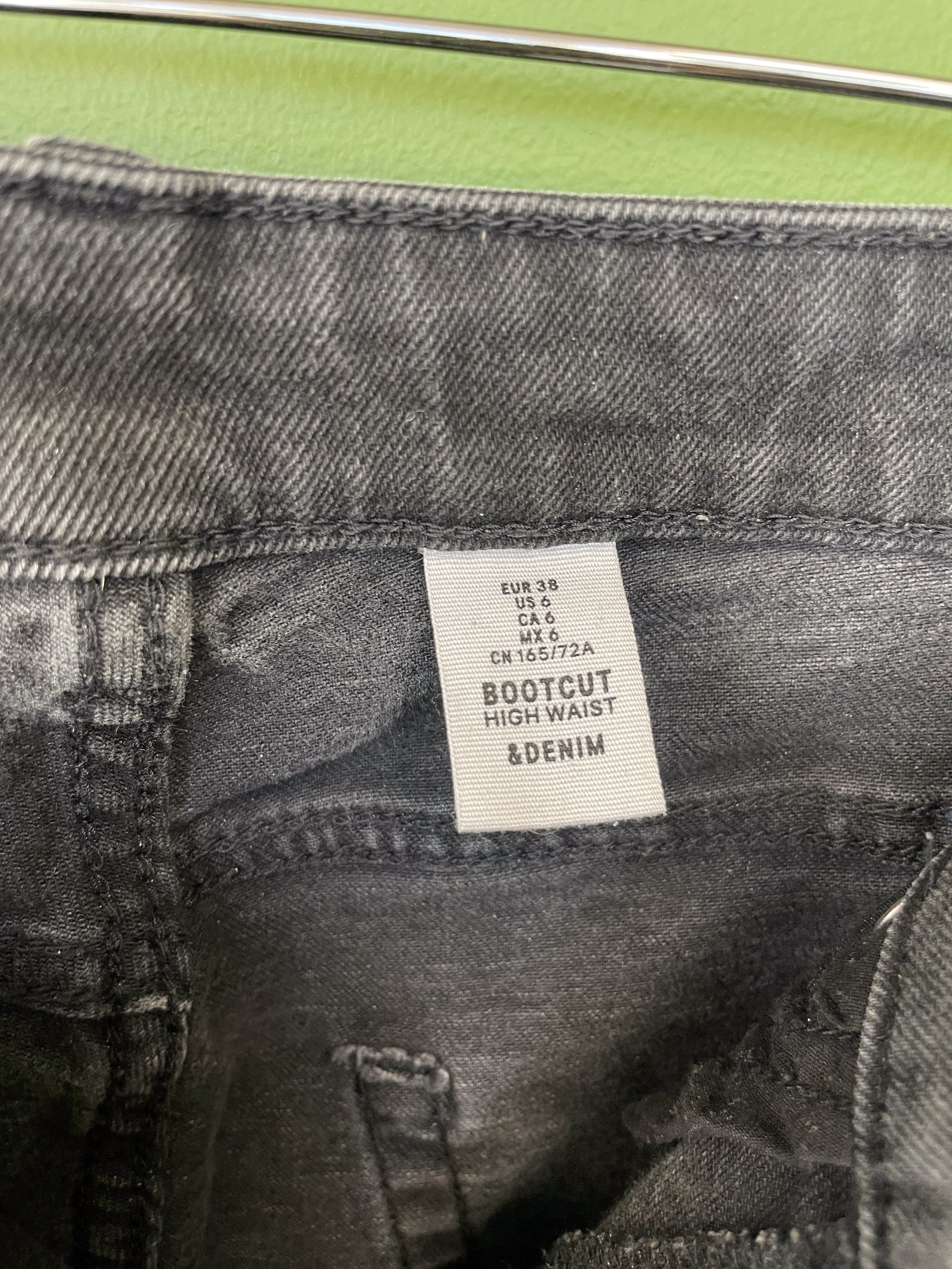Melnas džinsa bikses, BOOTCUT / 38 izmērs / M