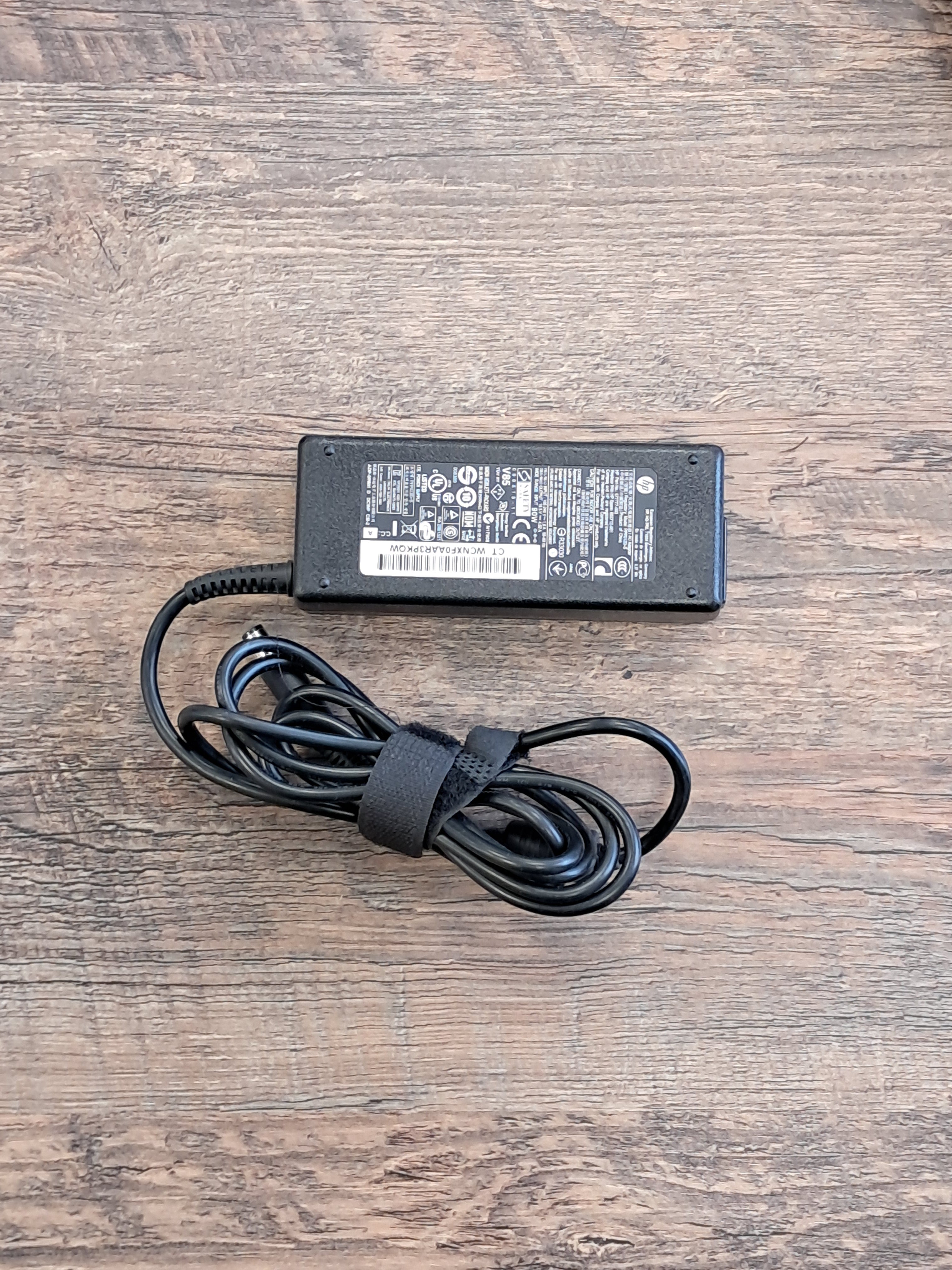 Portatīvā datora lādētājs 90W HP