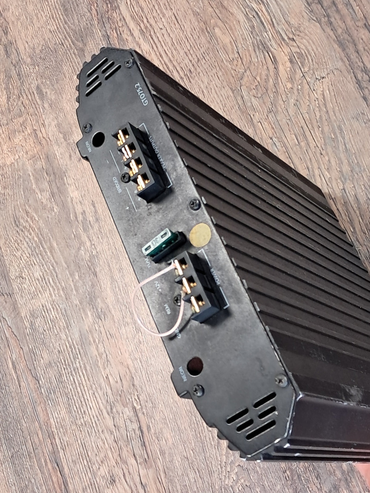 Auto audio pastiprinātājs JBL