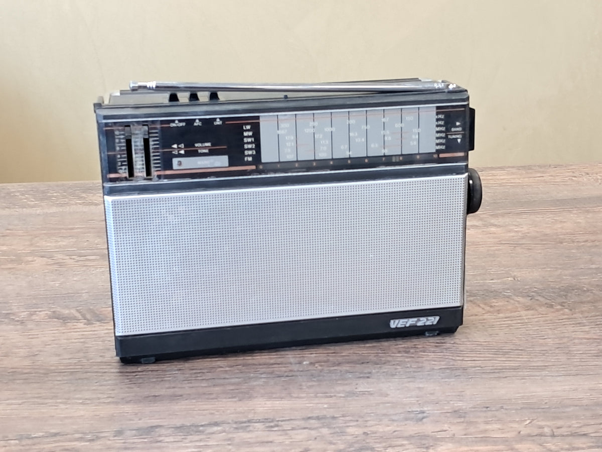 Radioaparāts VEF