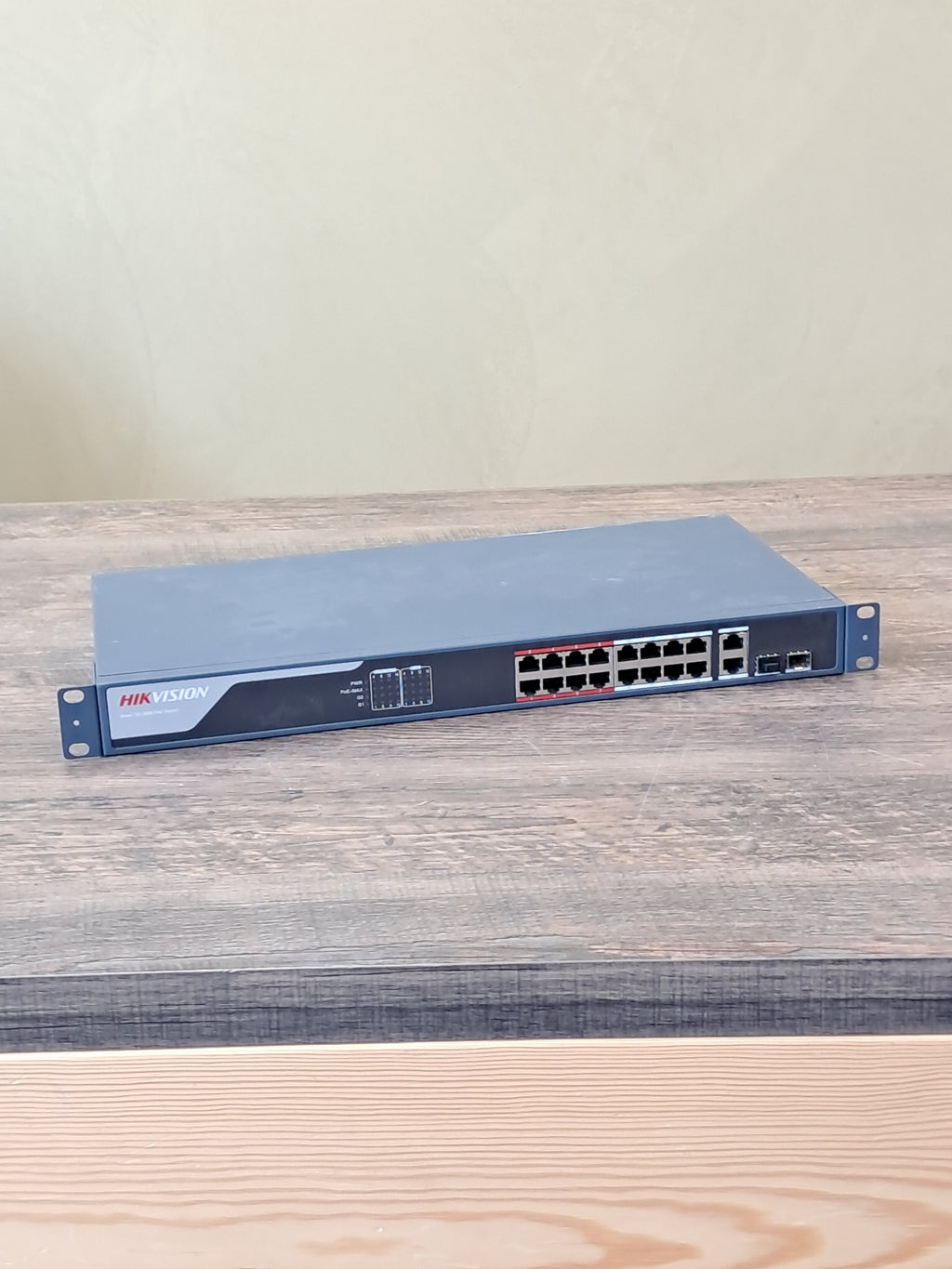 Komutators Hikvision
